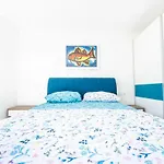 Apartamento Ada 1 *